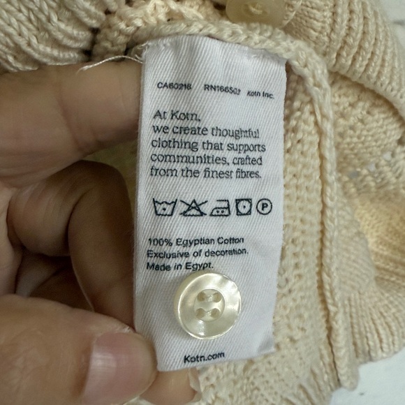 KOTN Acacia Knit cropped cream Vest size small - Picture 10 of 10